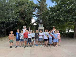 С ВЪЛНУВАЩИ СЪБИТИЯ ОБЩИНСКА БИБЛИОТЕКА „ИСКРА“ ОТБЕЛЯЗА 189 ГОДИНИ ОТ РОЖДЕНИЕТО НА ВАСИЛ ЛЕВСКИ